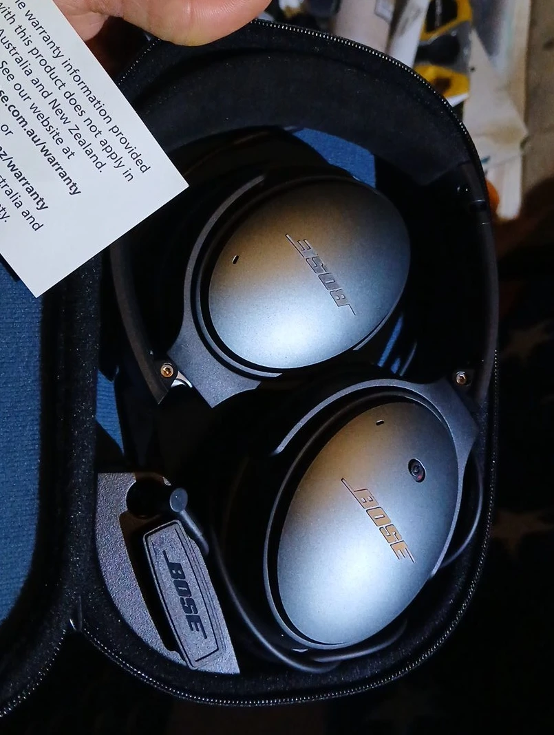 Bose QuietComfort 25 Acoustic Noise Cancelling Headphones