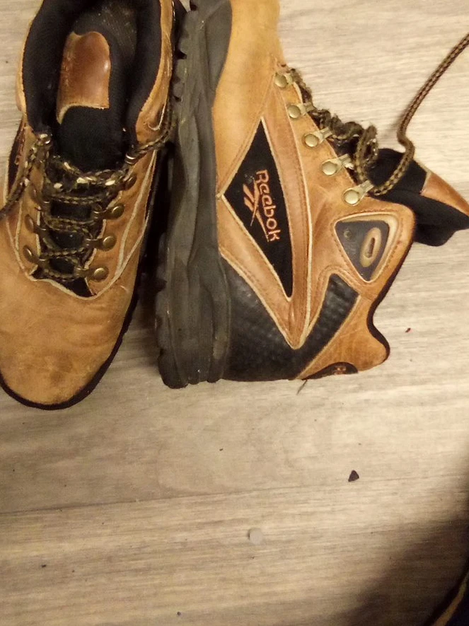 🥕 Reebok Brown Leather Hiking Boots