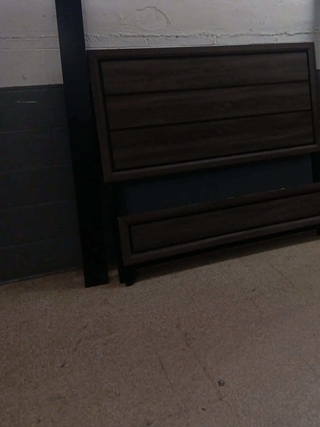 Wooden Queen size bed