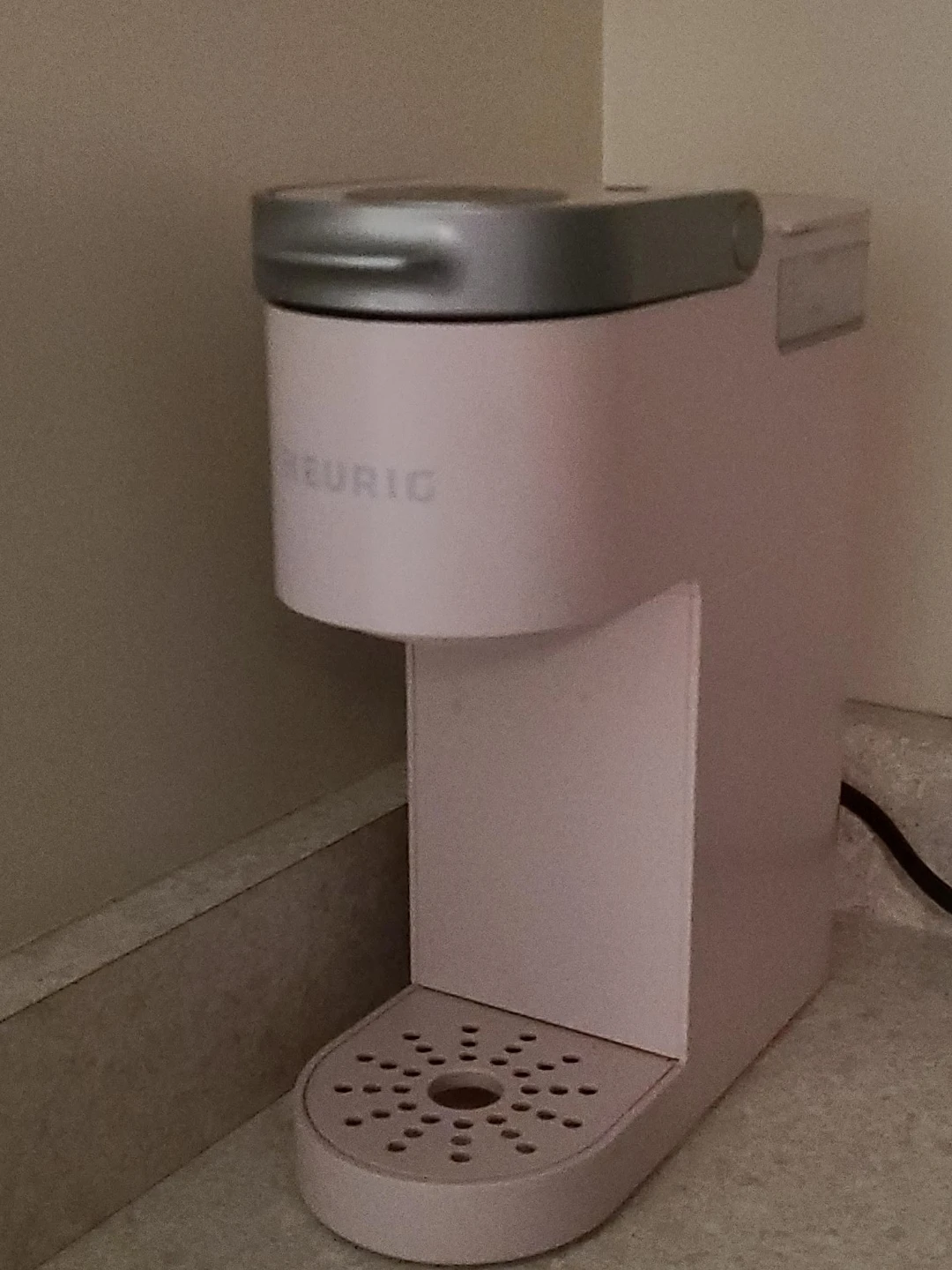 Keurig Coffee Maker - Pink