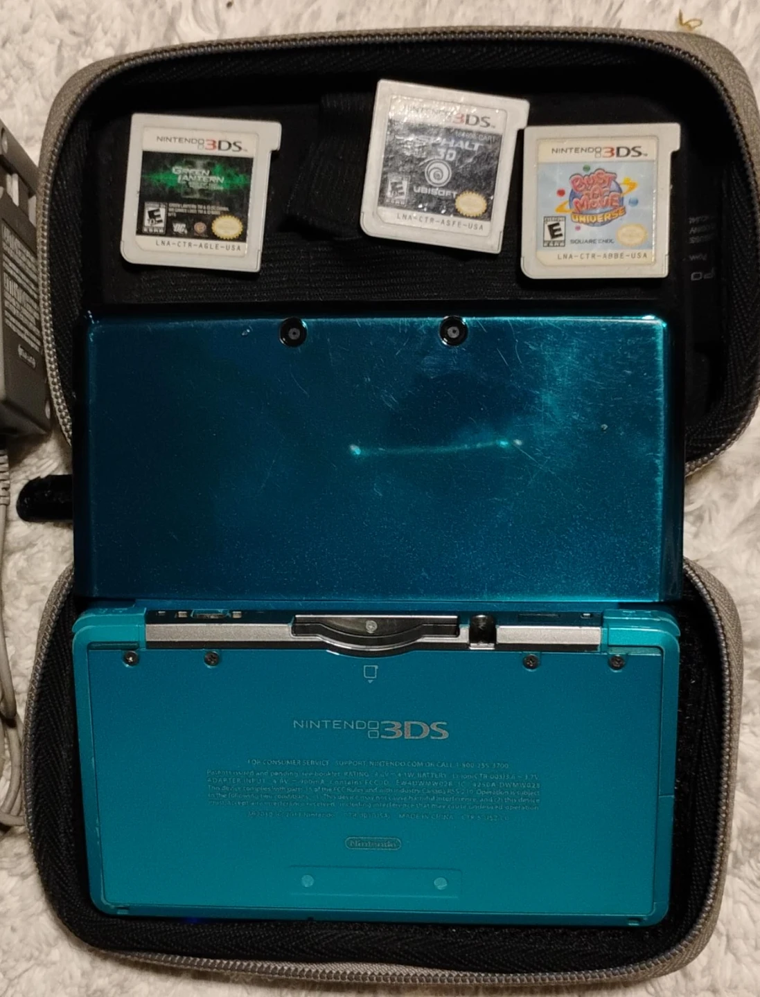 Nintendo 3DS Aqua Blue - Bundle with Games and Case