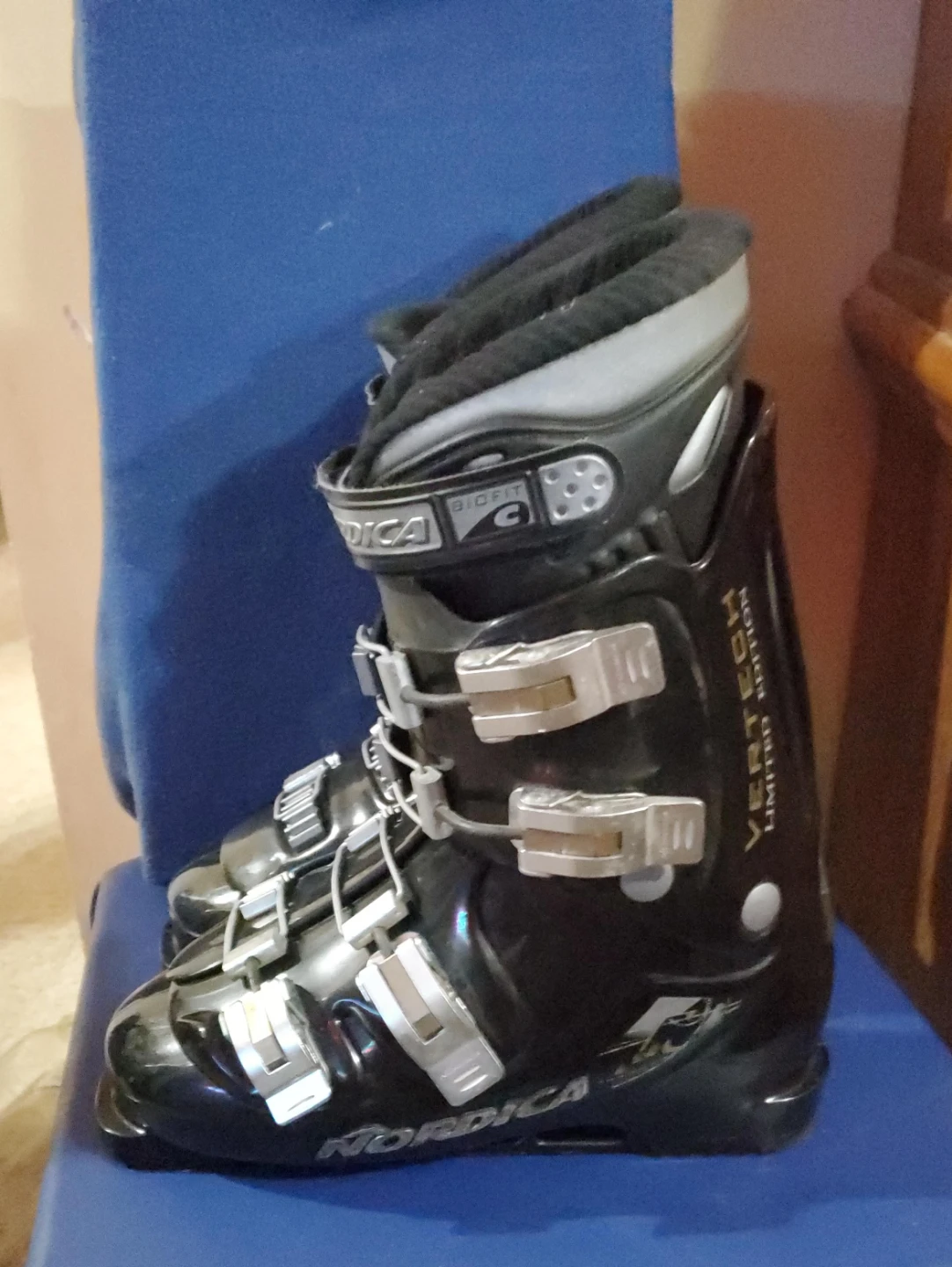 Nordica Vertech Limited Edition Ski Boots - Size 26.0