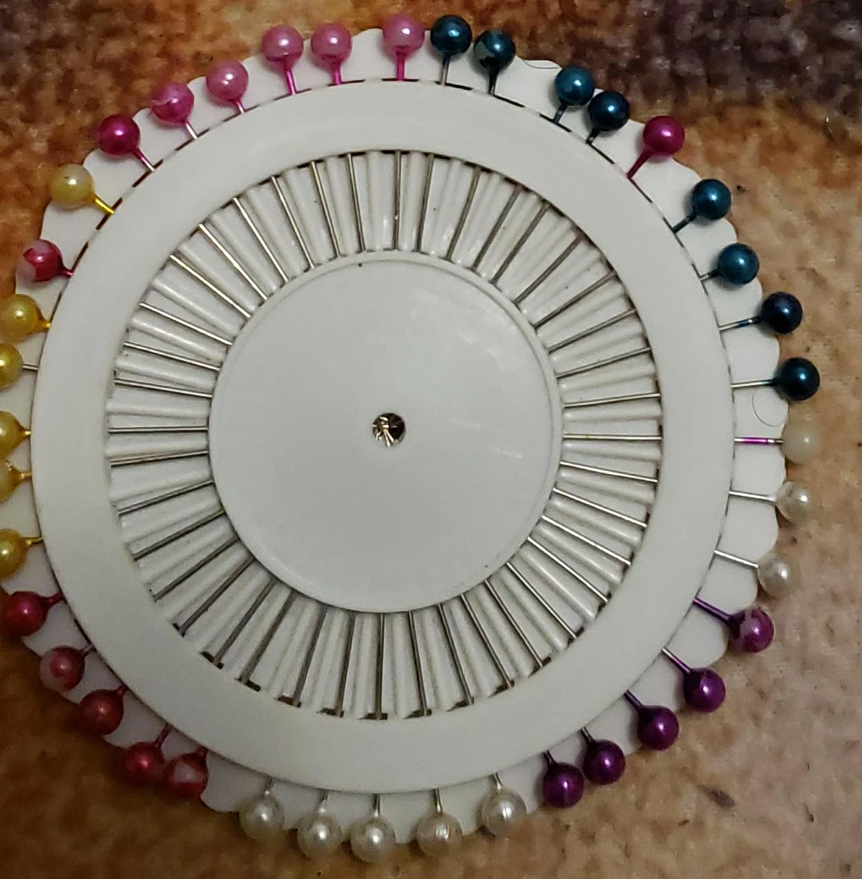 Assorted Pearl Head Pins Set