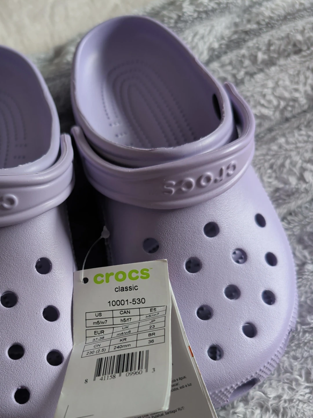 NWT Crocs Classic Clogs - Size 7 Women’s / 5 Men’s