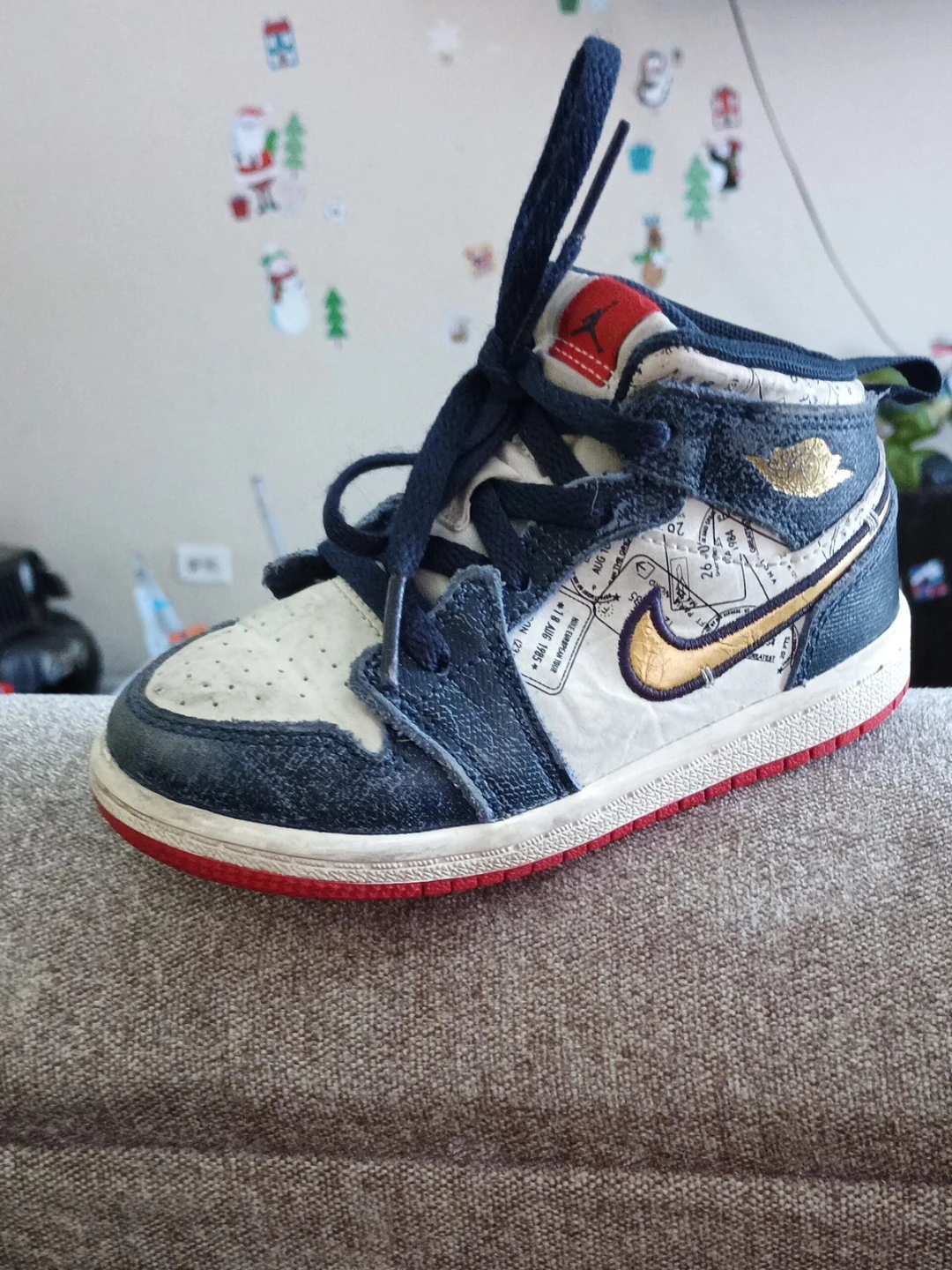 Nike Air Jordan 1 Mid SE (Toddler) Shoes