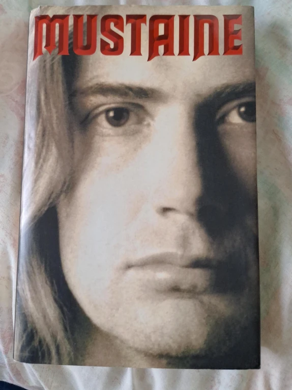 Mustaine Autobiography