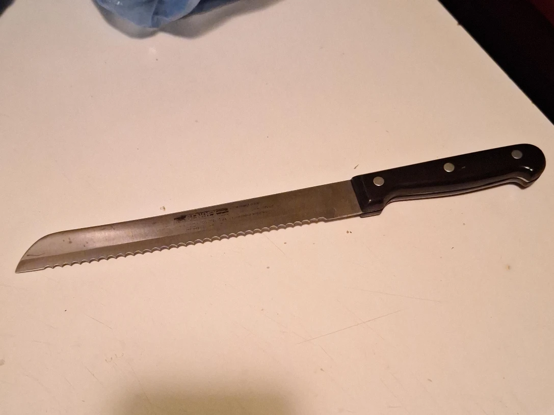 Serrated Bread Knife