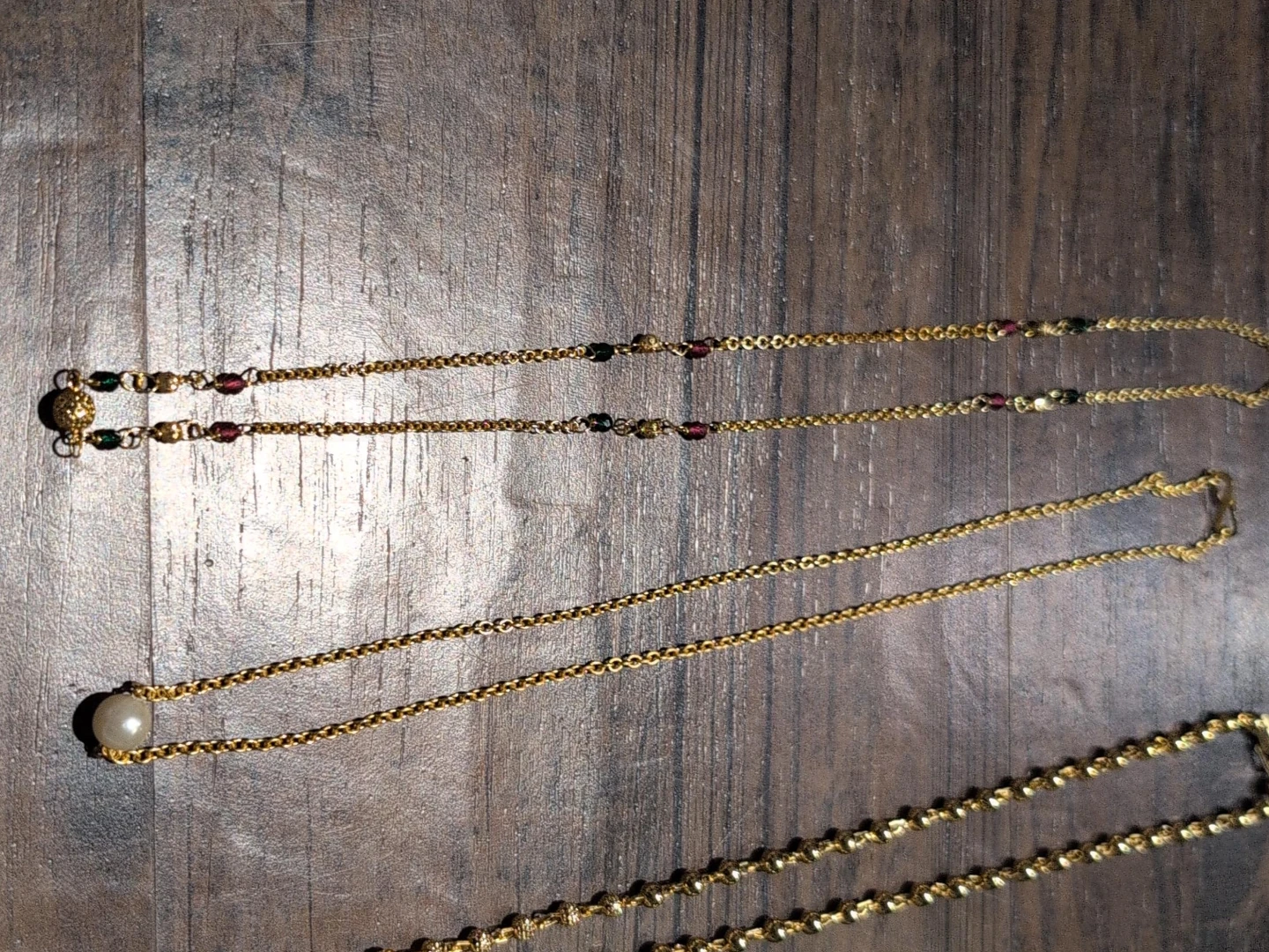 Gold-tone Necklaces with Beads and Pearl