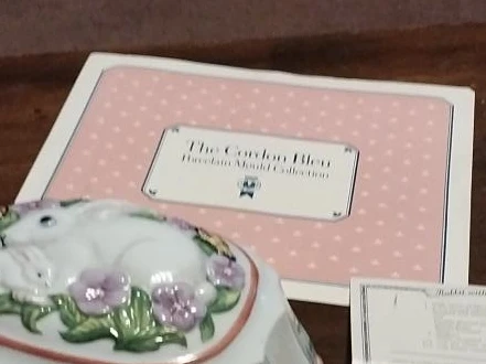 Le Cordon Bleu Franklin Mint Porcelain Mould 🥕