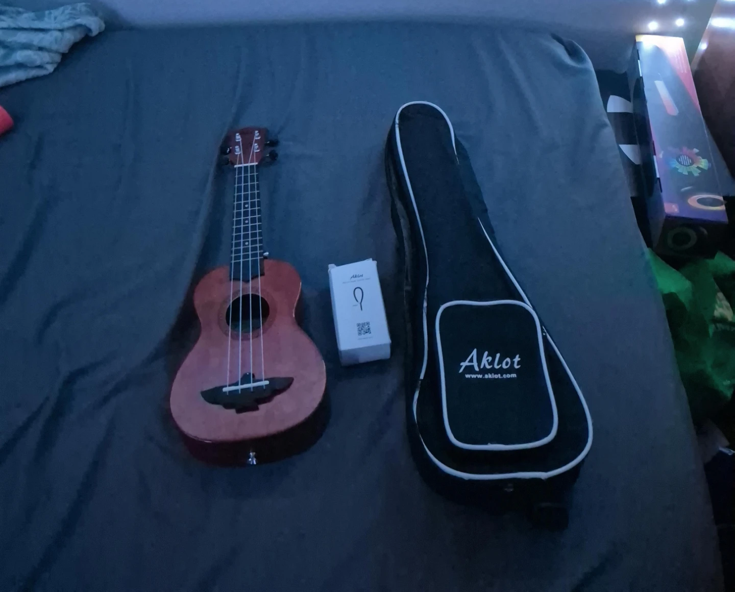 Firm Price: Aklot Ukulele with Case