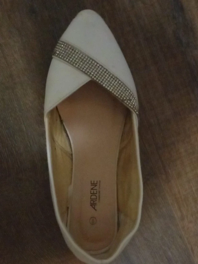 Ardene White Flats - Size 6