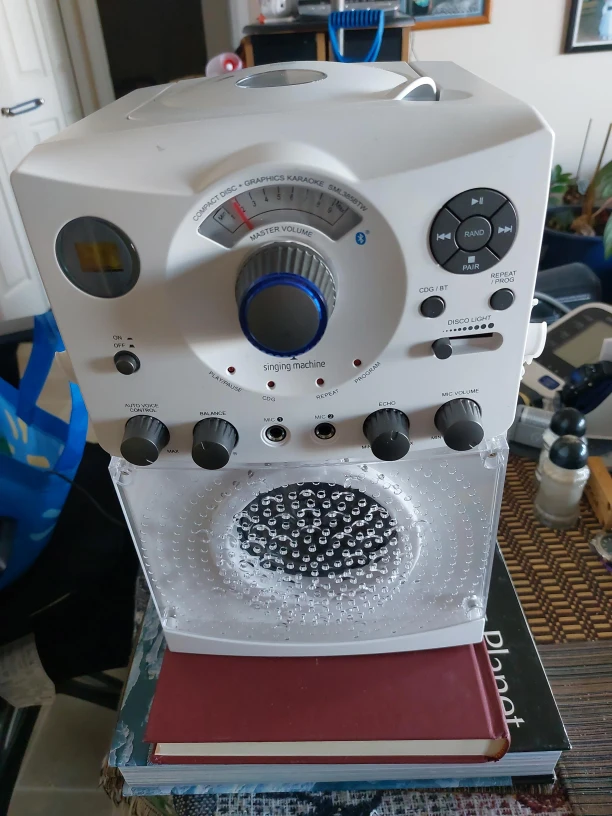 Singing Machine SML385STW CD+Graphics Karaoke Player