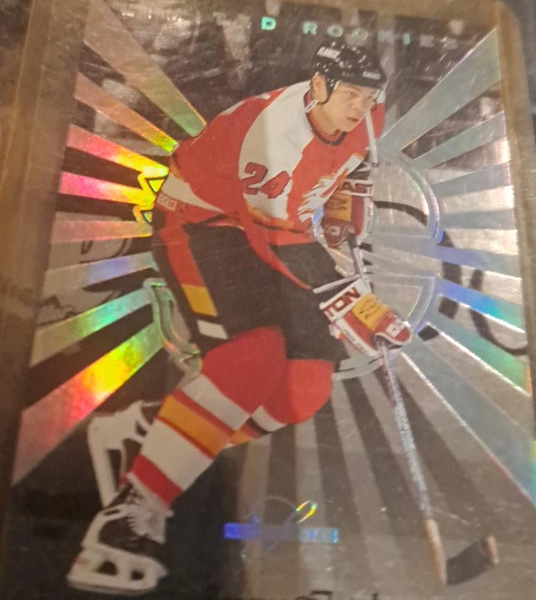 1997-98 Fleer Tradition Rookie Hockey Card