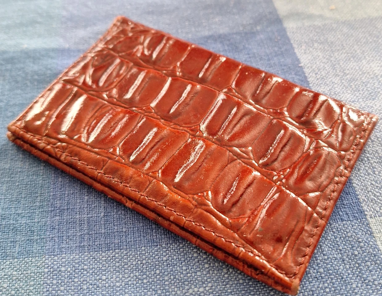 Brown Alligator Embossed Card Holder