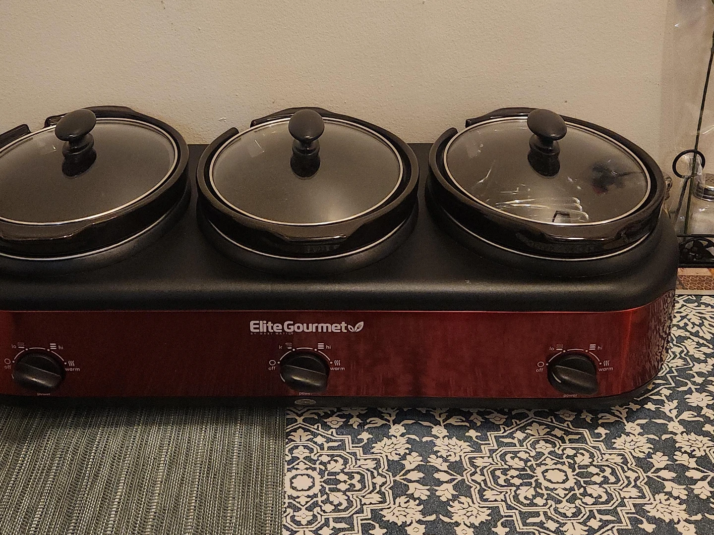 Elite Gourmet Triple Slow Cooker