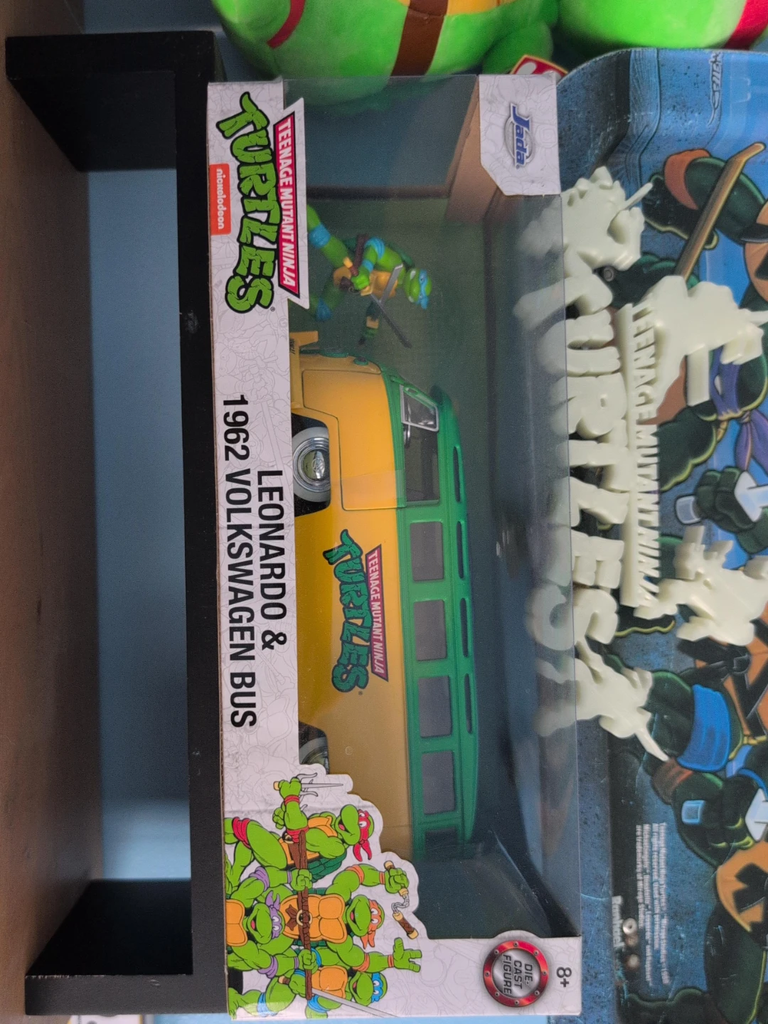 TMNT Jada die cast vehicle and figurine🏆