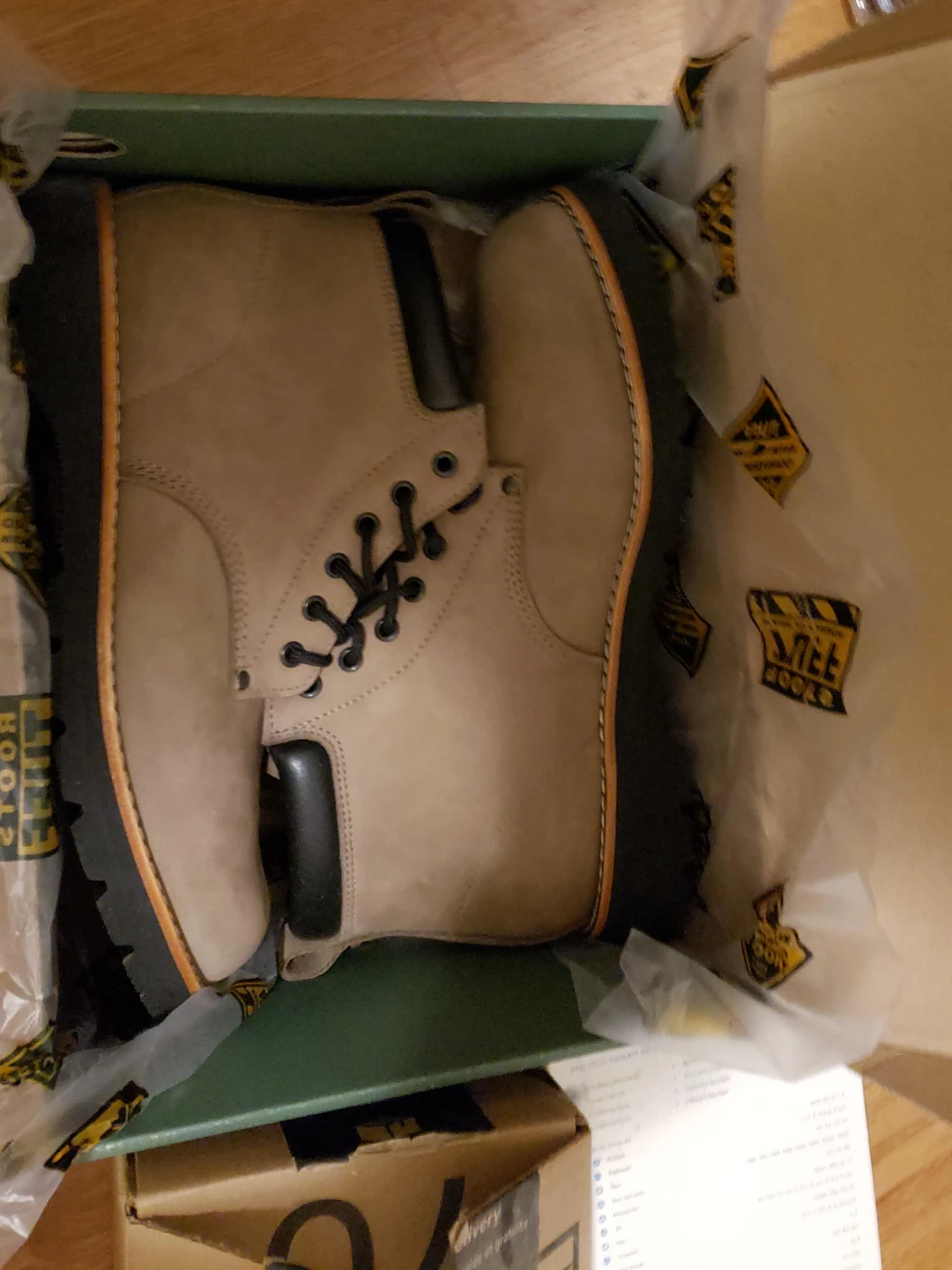 Roots Tuff Boot Bone Dry Taupe Size 11.5