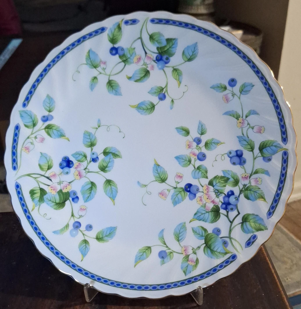Blueberry Floral Decorative Plate