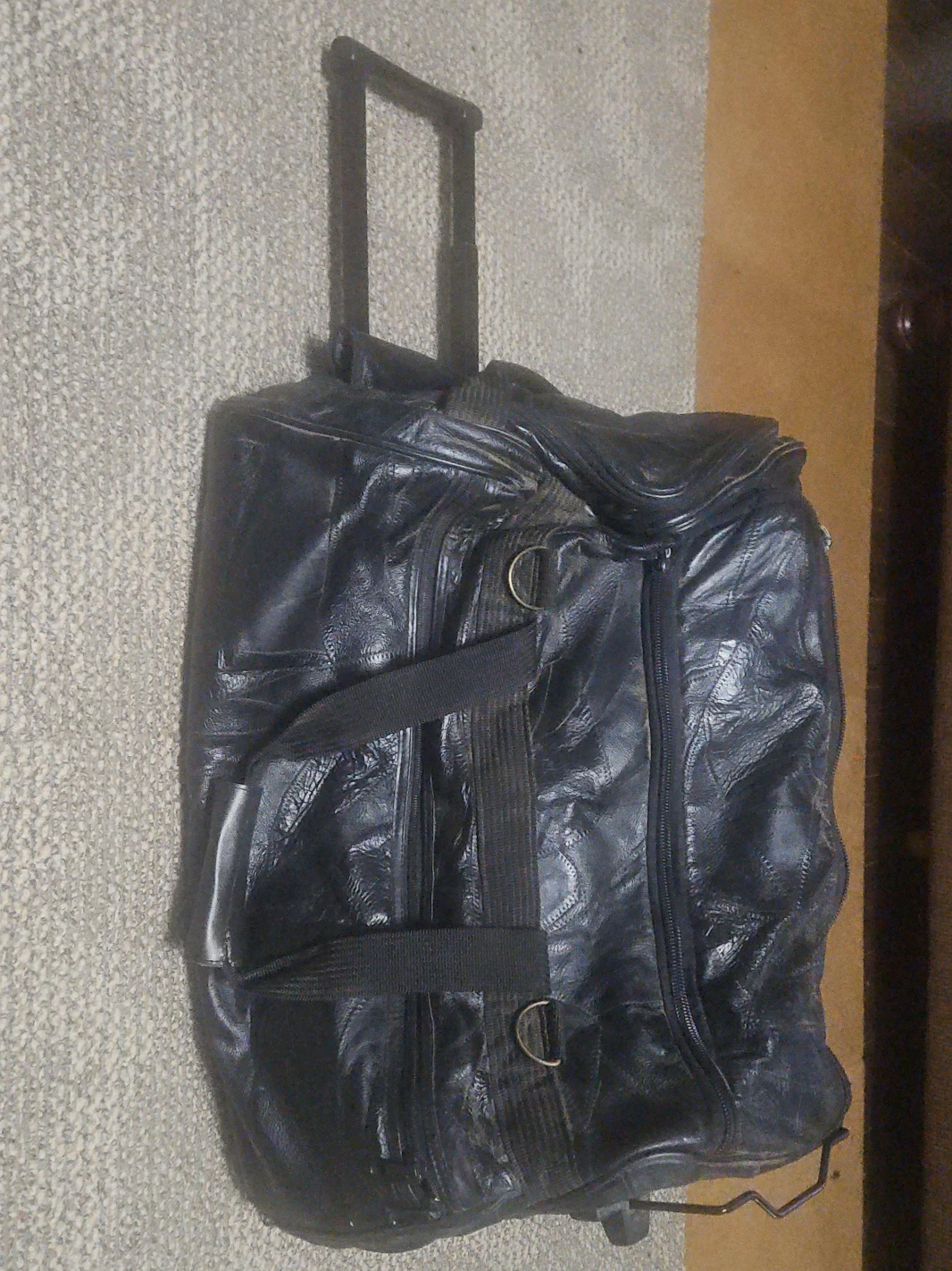 Black Rolling Duffle Bag with Telescopic Handle