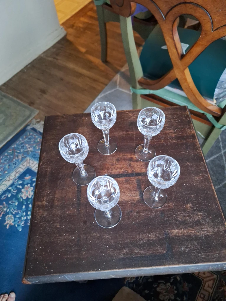 Set of 5 Crystal Wine Glasses
