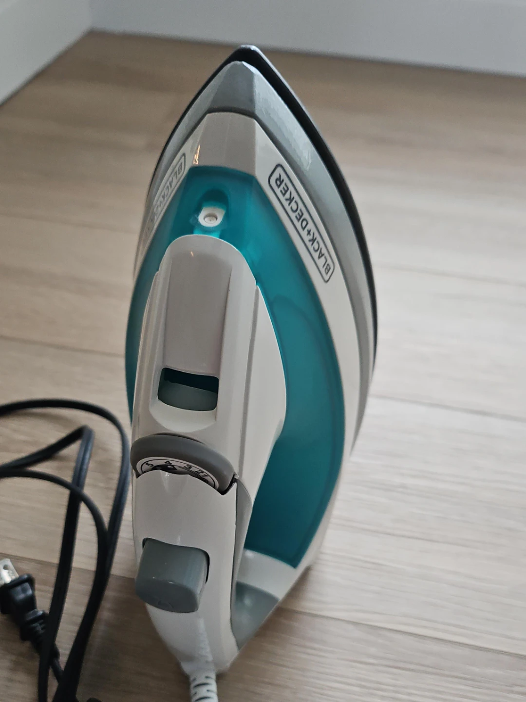 Black+Decker Steam Iron