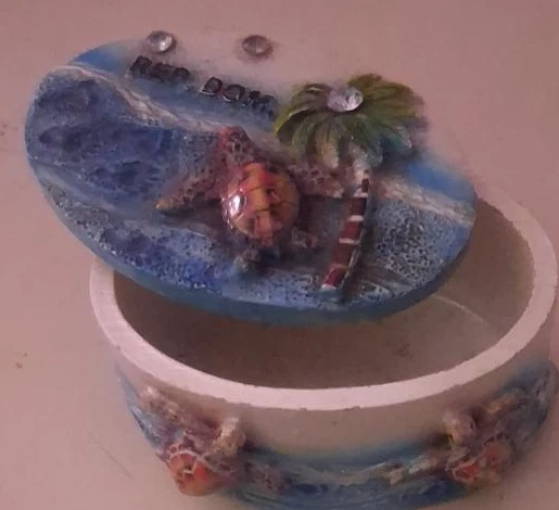 Dominican Republic Turtle Palm Tree Trinket Box