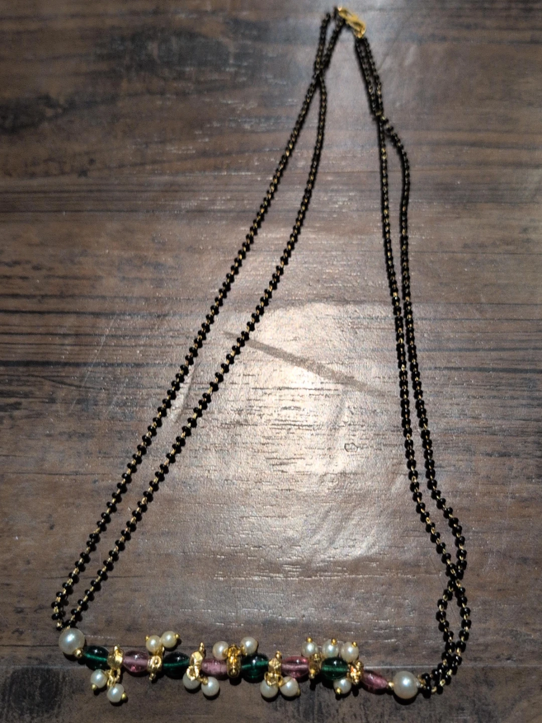 Beaded Necklace with Pearls and Green/Pink Stones