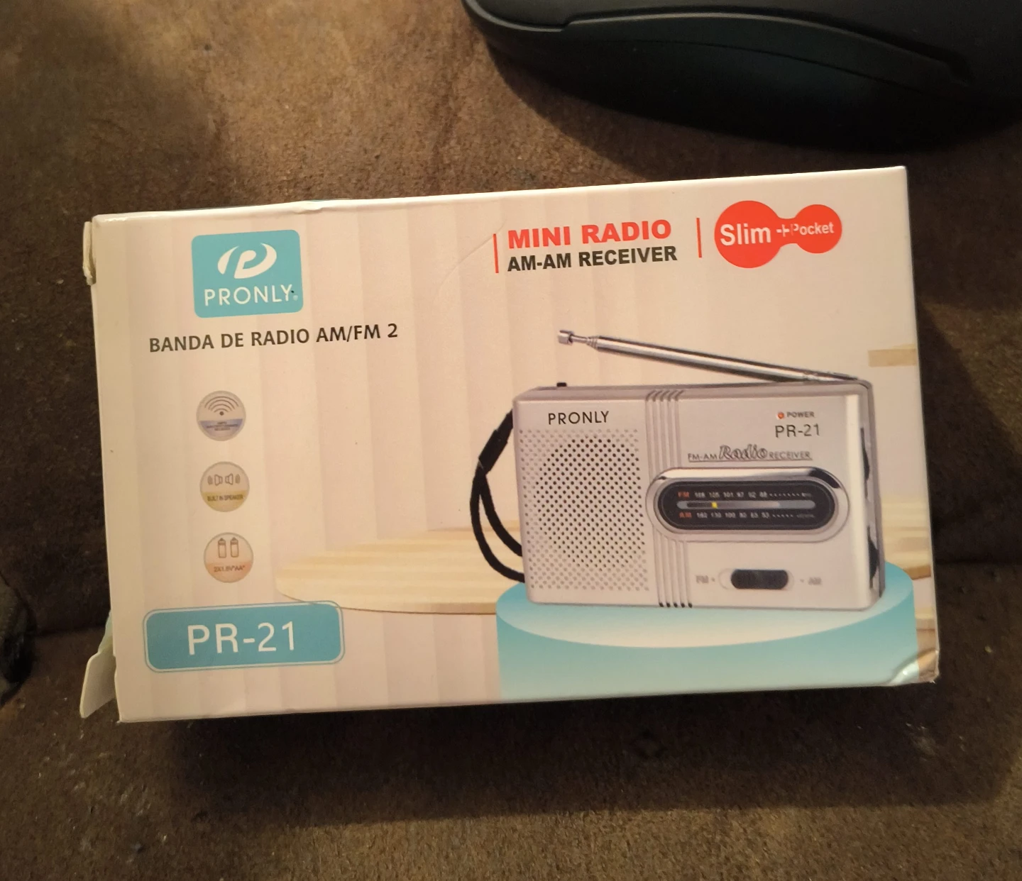 PRONLY PR-21 Mini AM/FM Radio Receiver