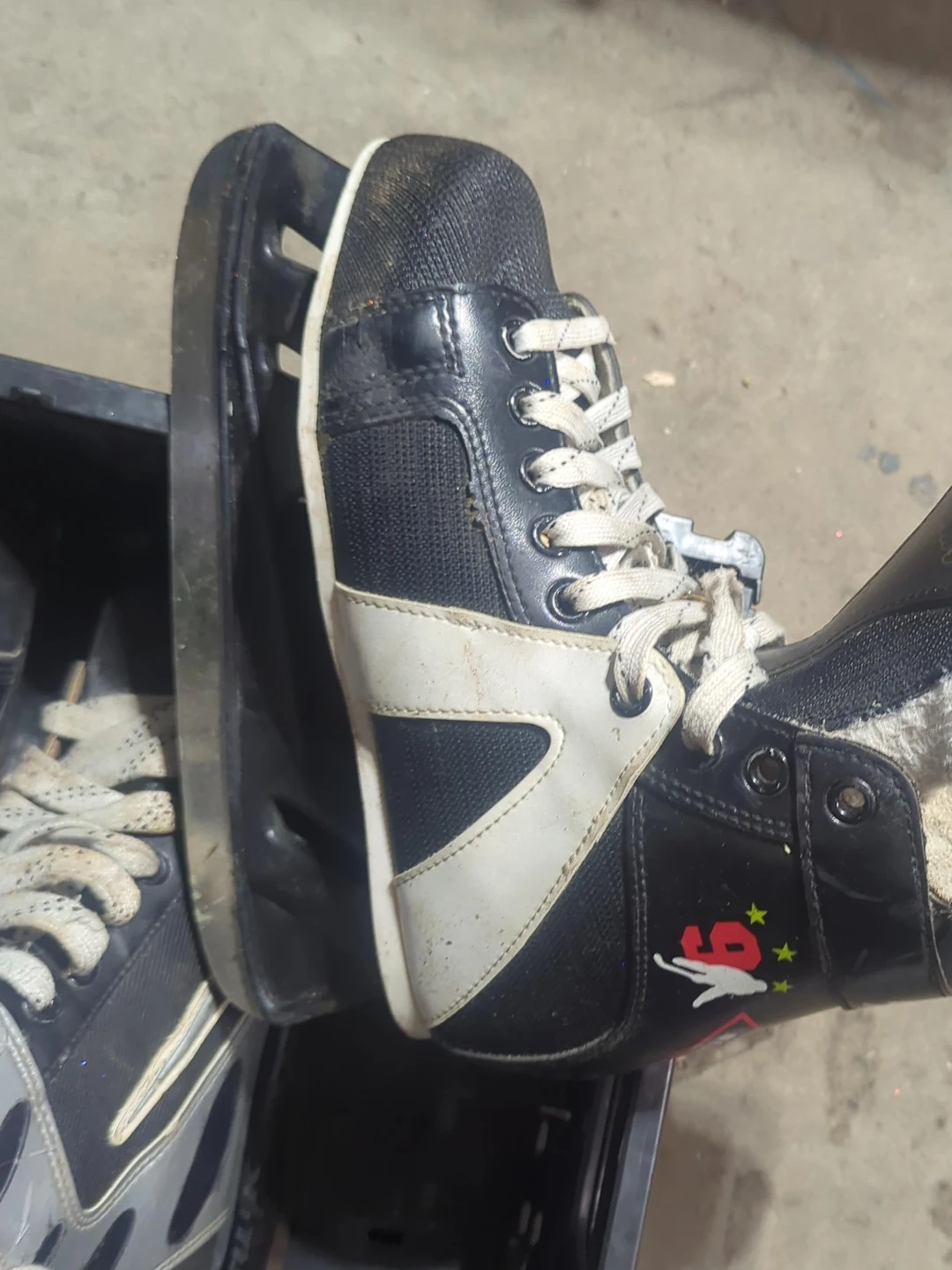 Used Ice Skates - Size 9