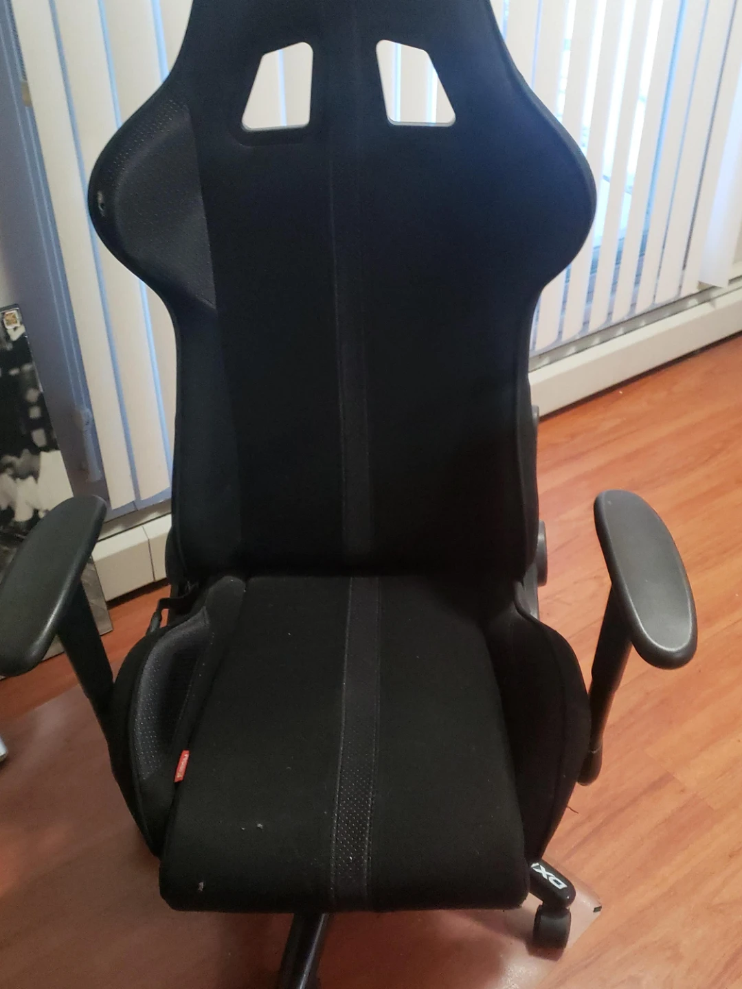 DX Racer Gaming Chair - Black
