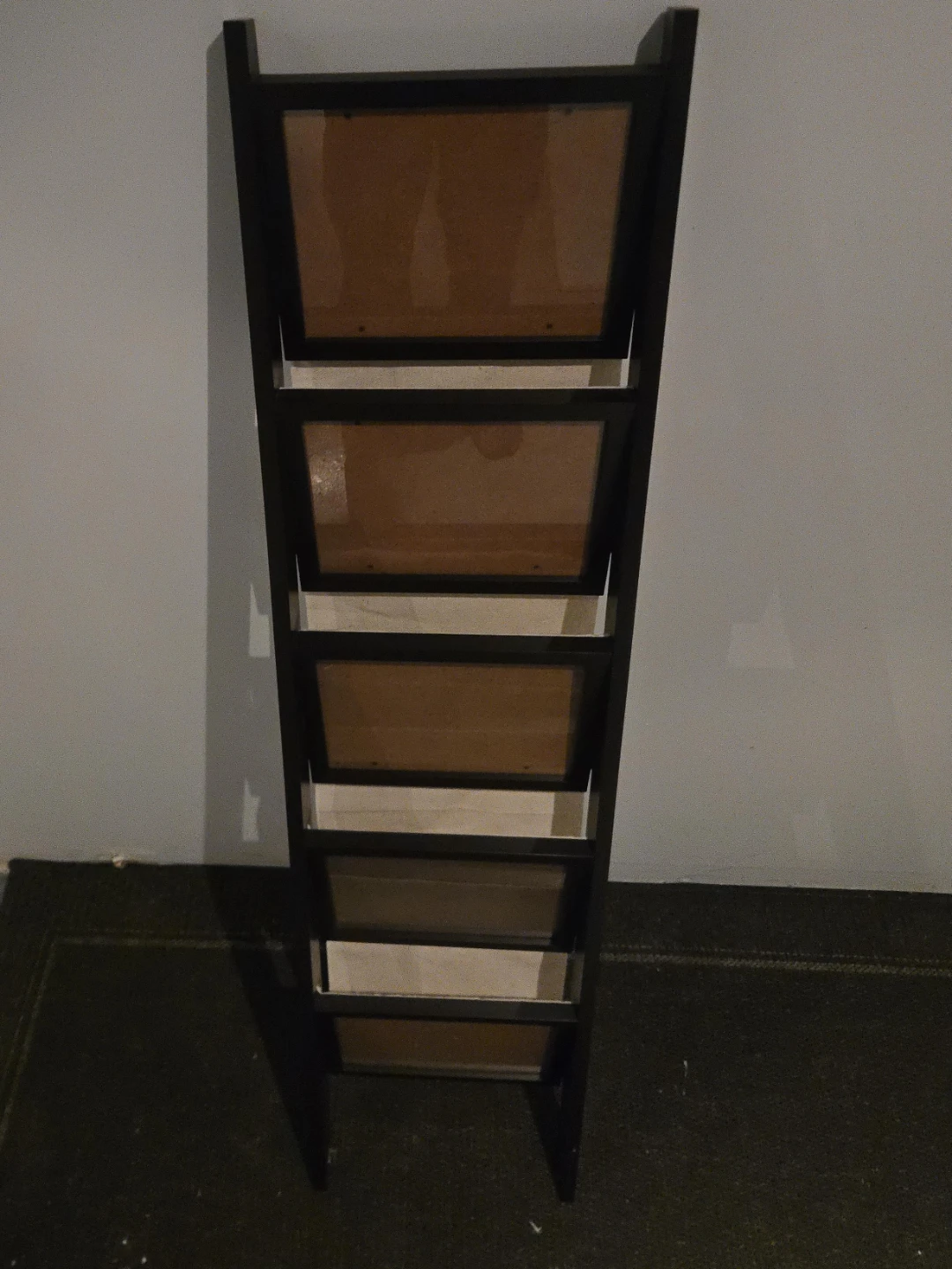 Black 5-Tier Magazine Rack/Display Stand