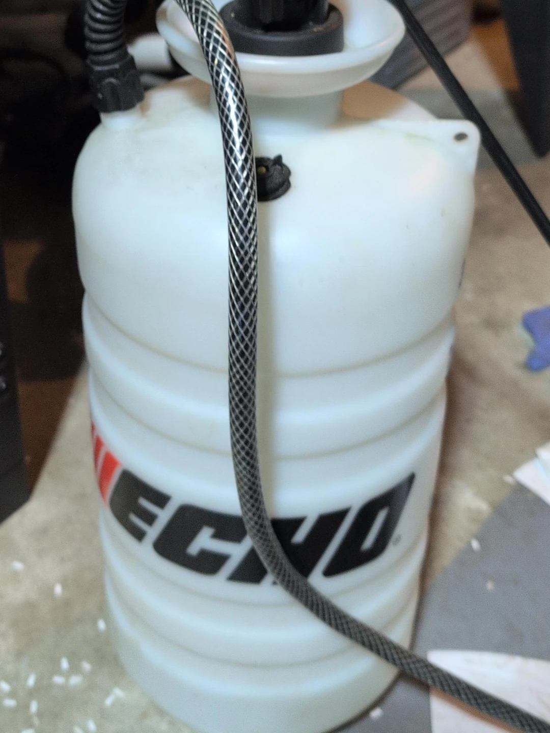 ECHO White Sprayer