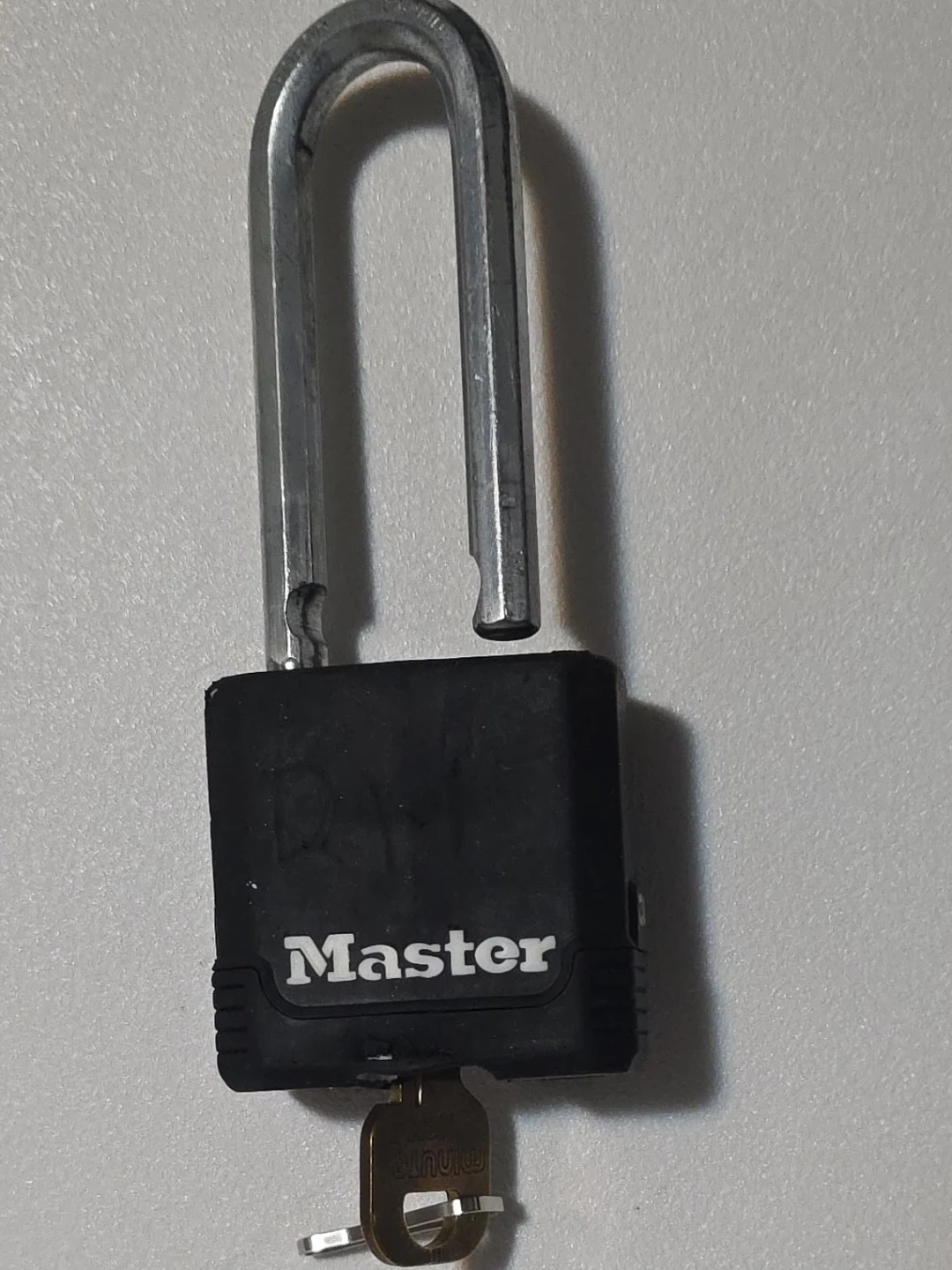 Master Lock Heavy duty with 2 Keys