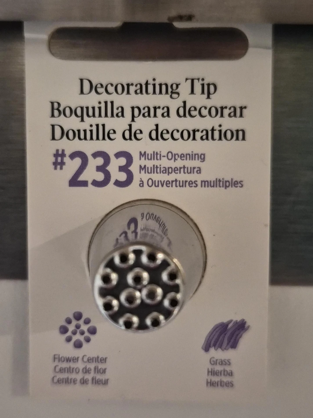 Wilton Decorating Tip #233 - New!
