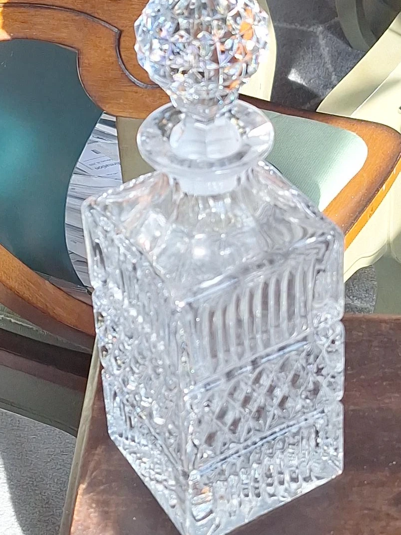 Crystal Decanter with Stopper