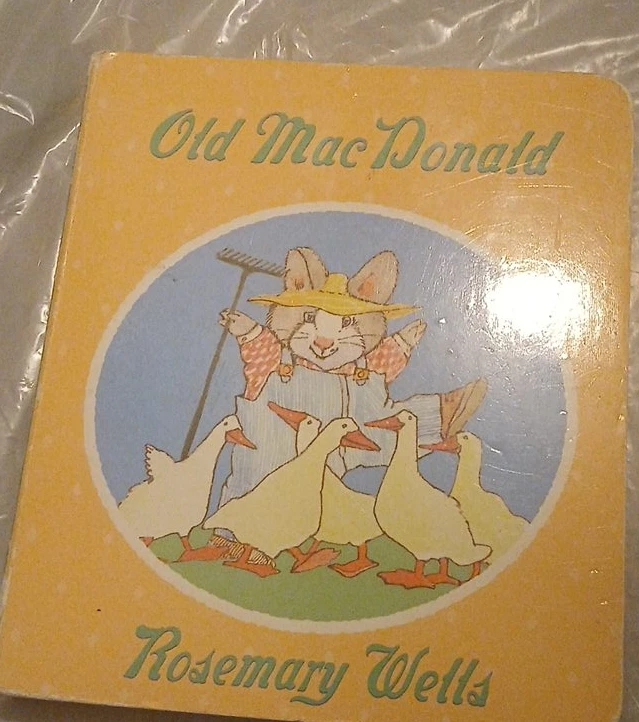 Old MacDonald by Rosemary Wells