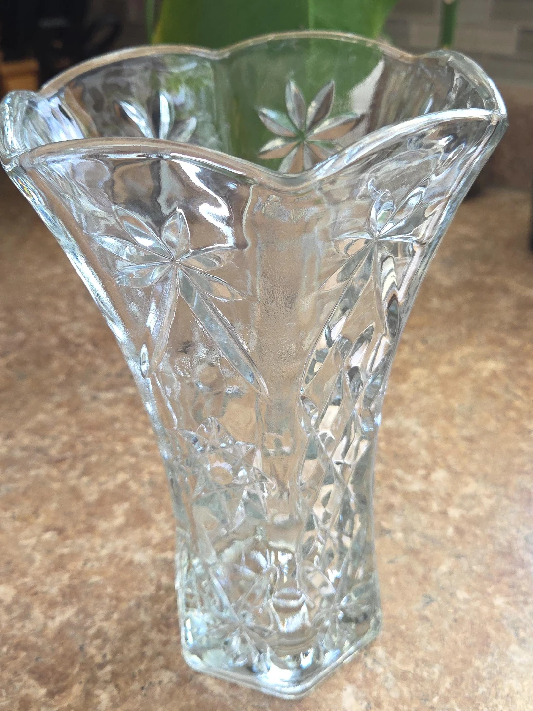 Clear Glass Flower Vase
