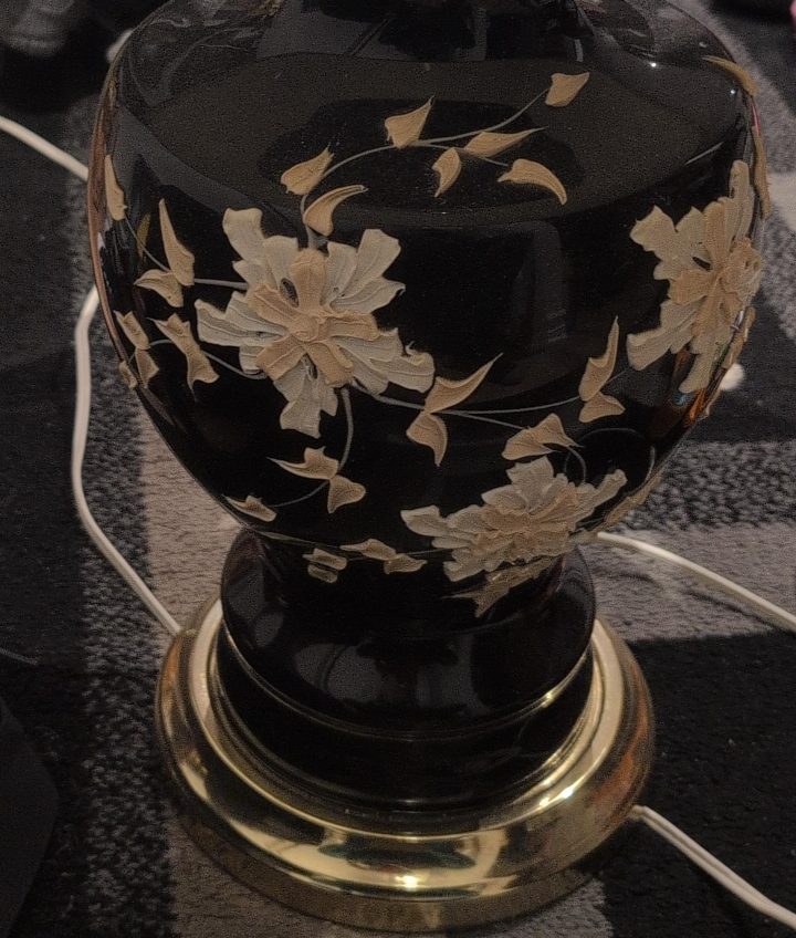 Black Floral Table Lamp