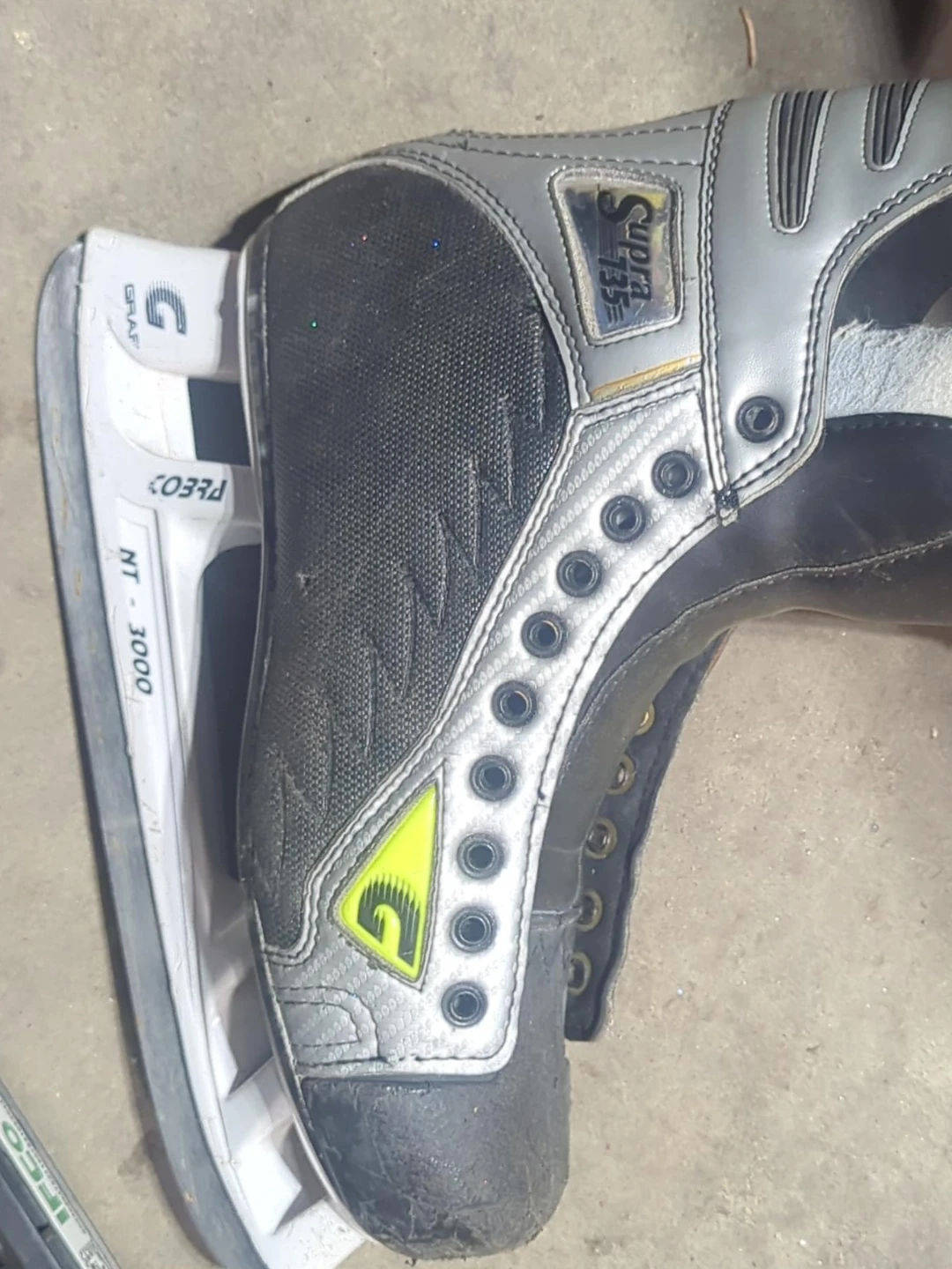 Graf Supra 735 Ice Hockey Skates size 9