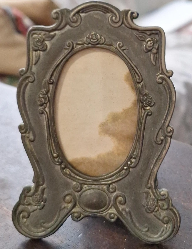 Ornate Vintage Metal Photo Frame