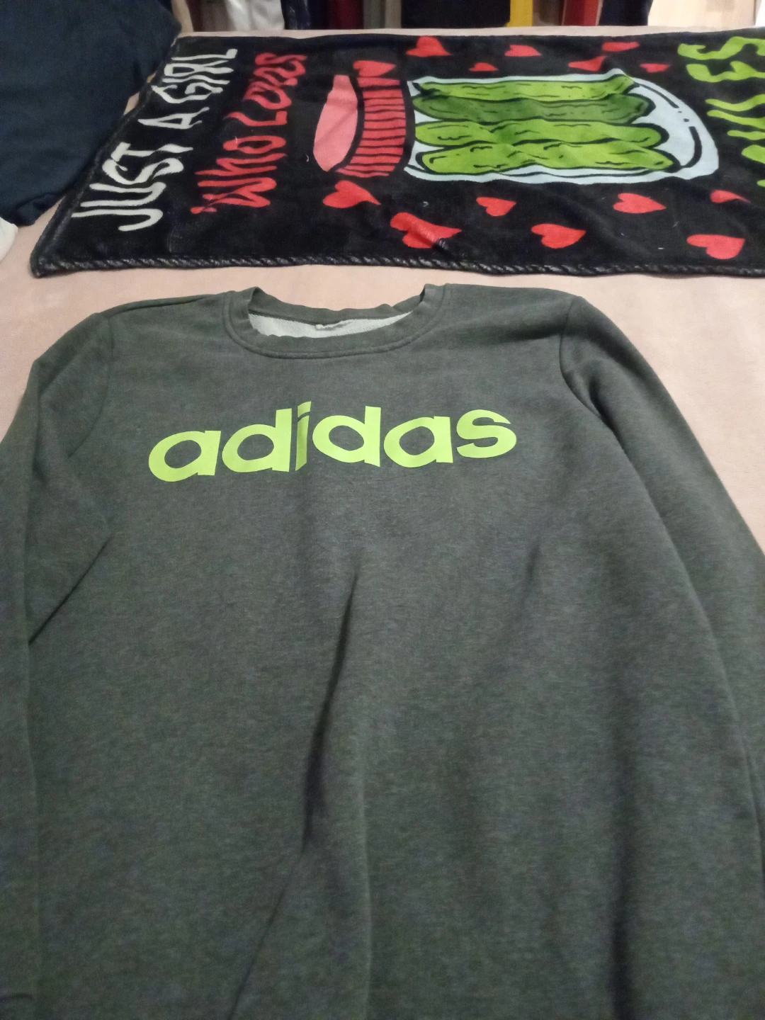 Adidas Crewneck Sweatshirt - Grey