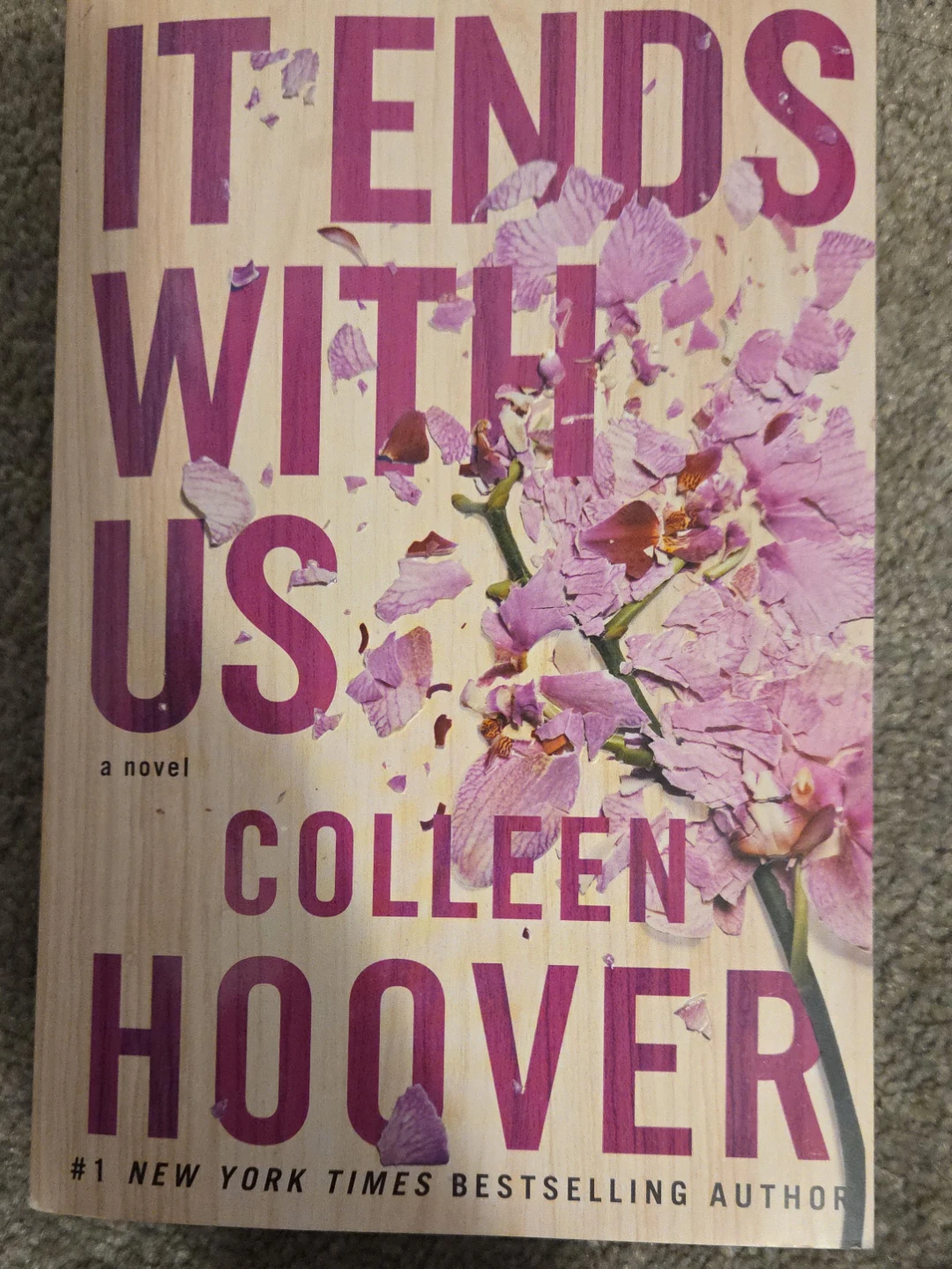It Ends With Us by Colleen Hoover
