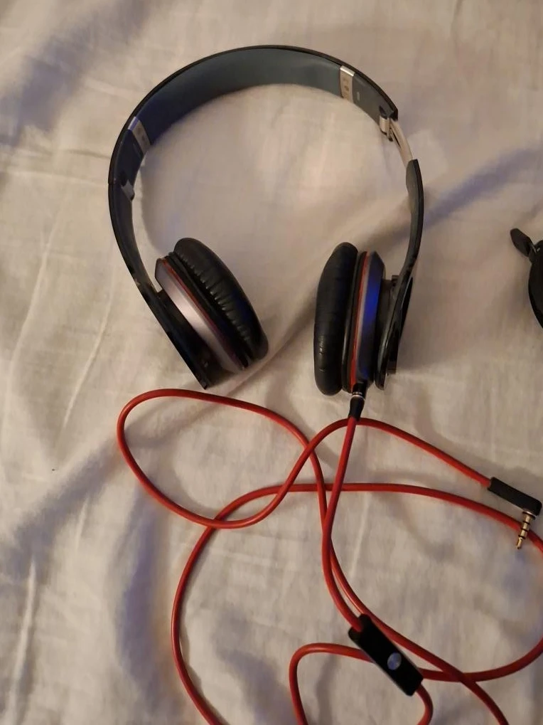 Beats by Dr. Dre Solo HD Black Headphones