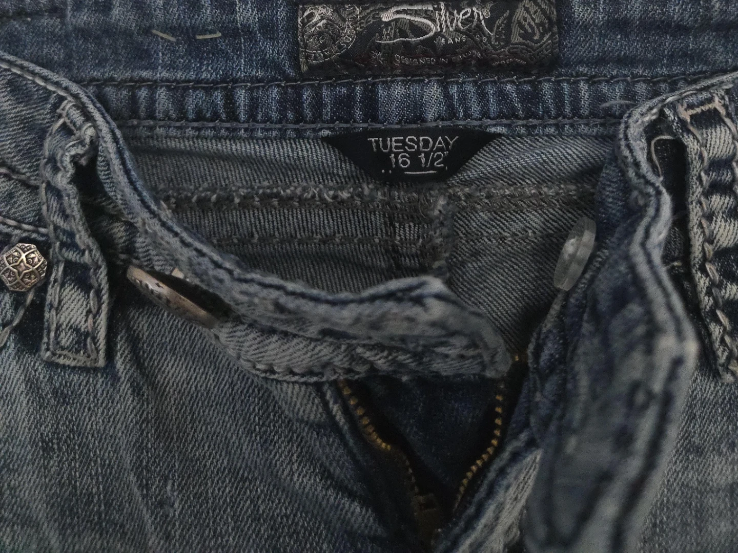 Silver Jeans Tuesday Waist 27 L 33 - photo 3