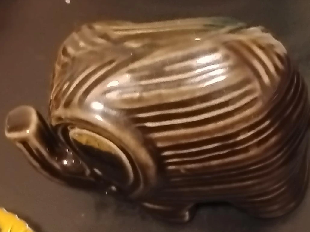 💓Brown Ceramic Elephant Planter