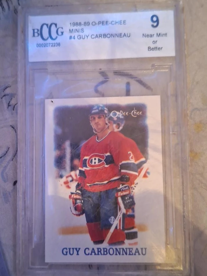1988-89 O-Pee-Chee Guy Carbonneau Hockey Card