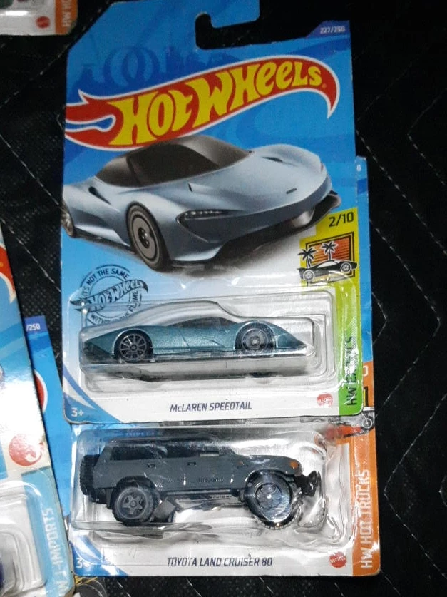 Hot Wheels McLaren Speedtail & Toyota Land Cruiser 80