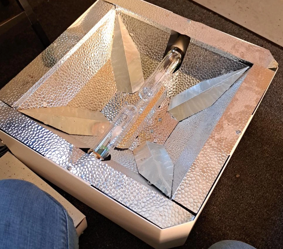 Grow Light Reflector Fixture
