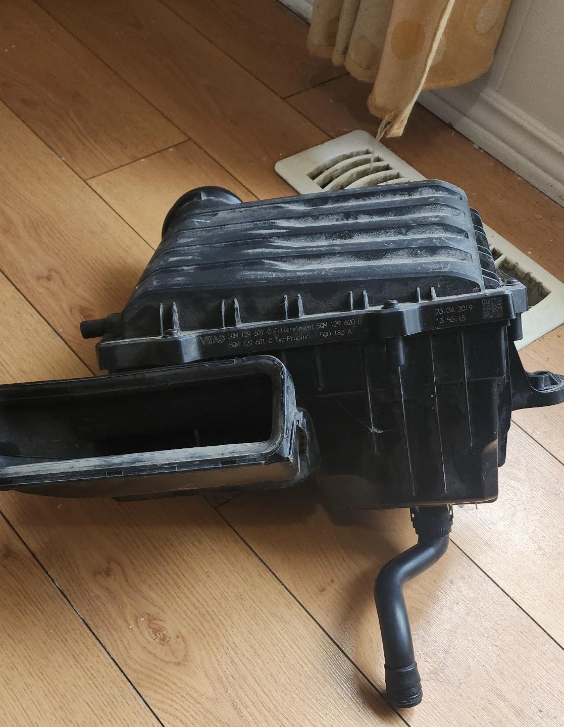 VWAG 5QM 129 607 C Air Filter