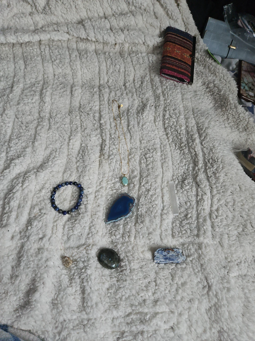 Assorted Gemstones and Jewellery 35$ each